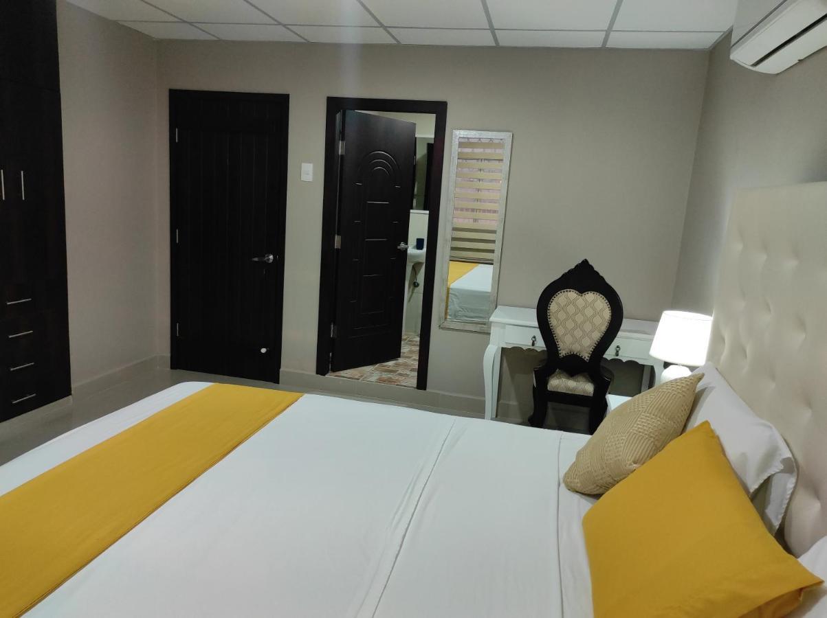 Royalinn Guayaquil Eksteriør billede
